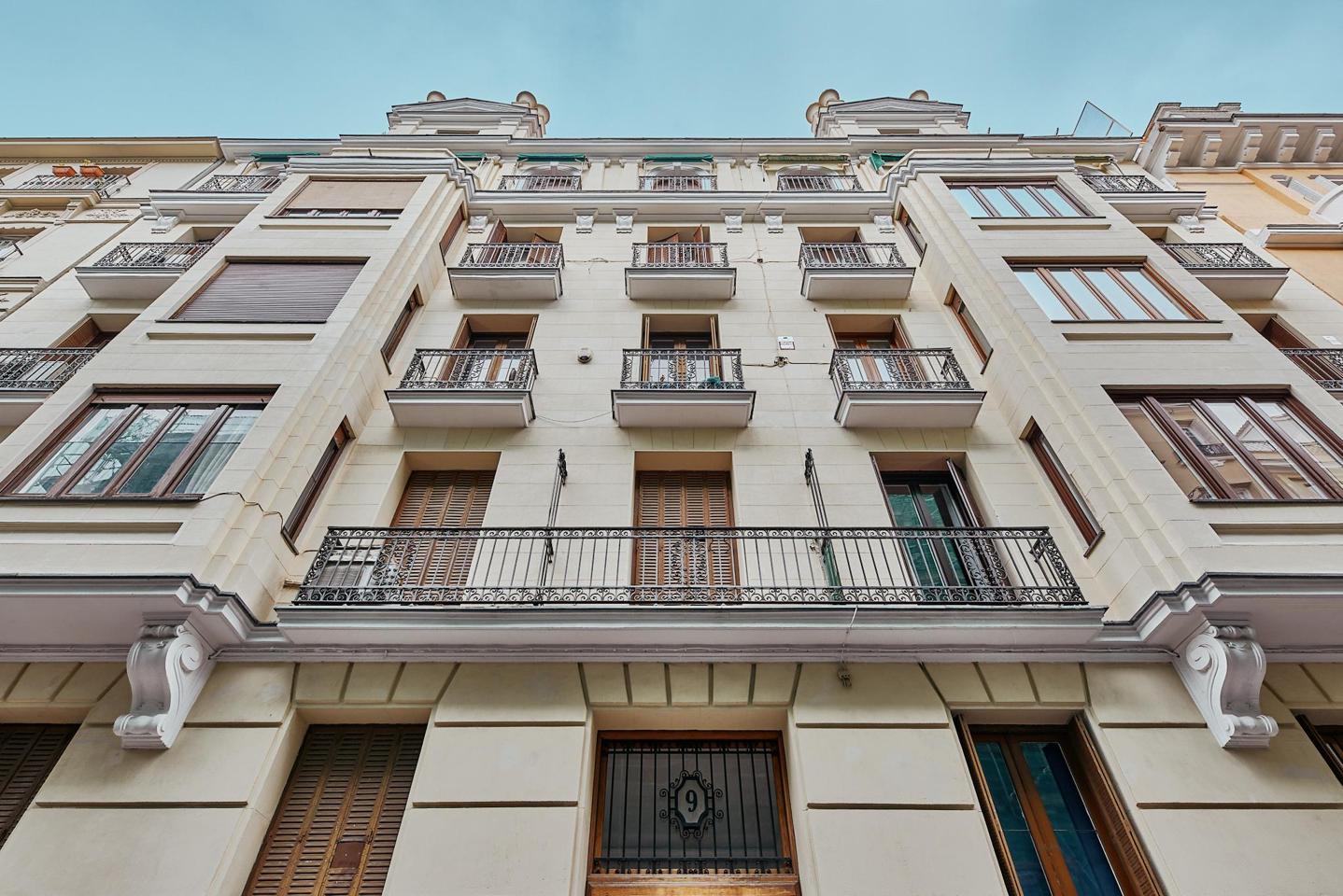 pisos en madrid · calle-de-el-espanoleto-28010 899000€