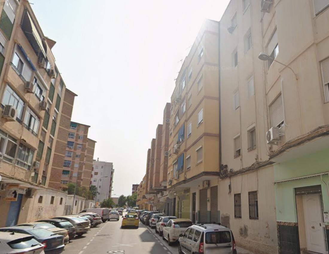 foto de PISO EN CRUZ DE HUMILLADERO, MALAGA