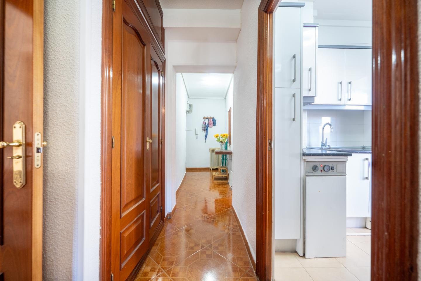 Amplio piso para ENTRAR A VIVIR junto a la AV MADRID