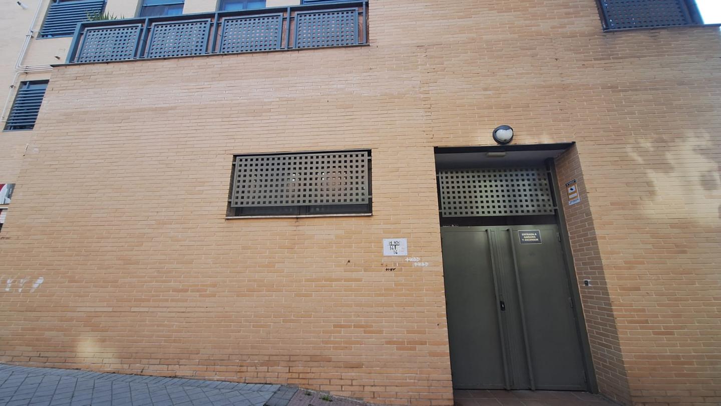 Plaza de parking en Calle de Villajimena, Madrid, Madrid de 12 m2