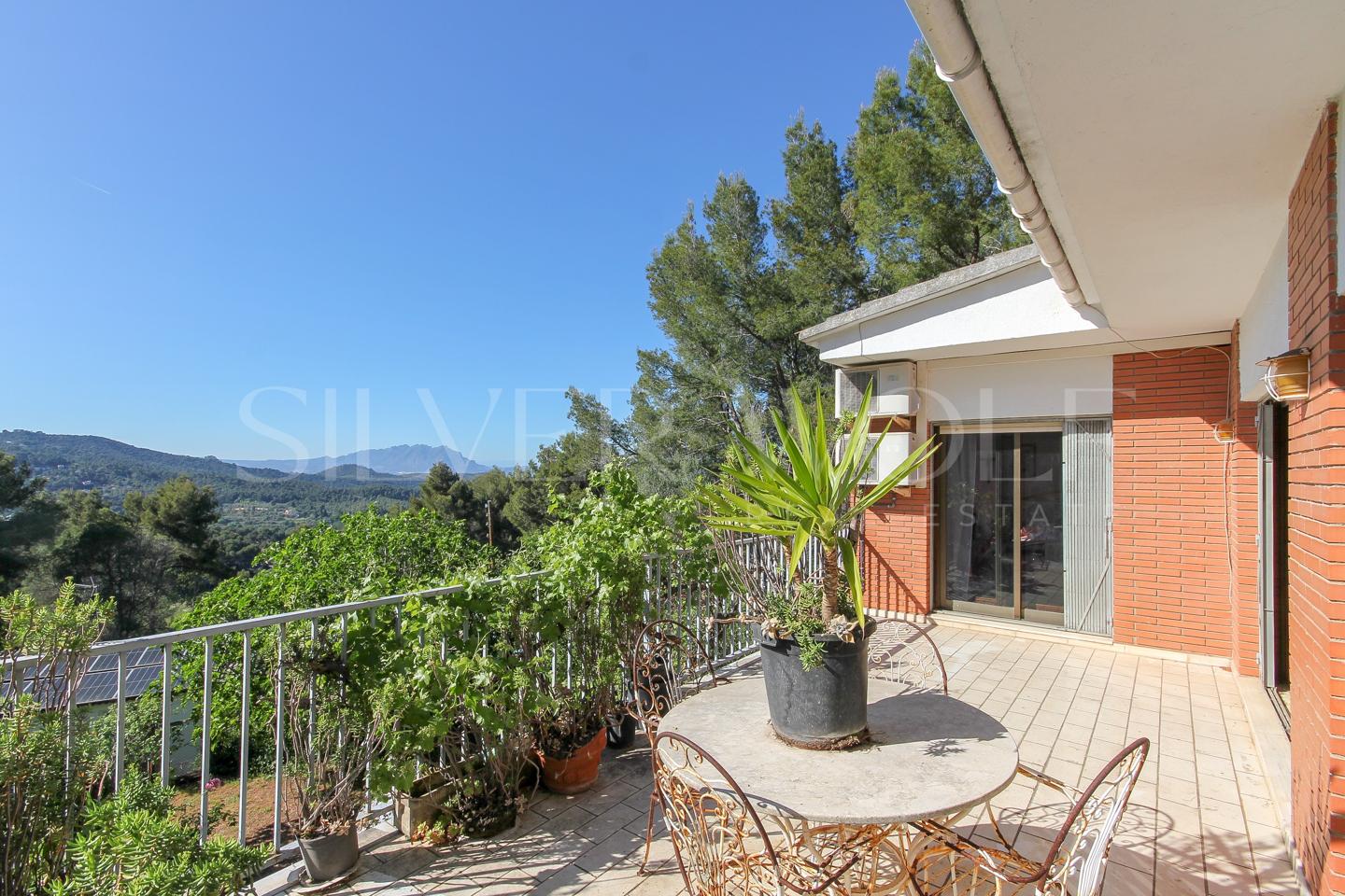 Casa / chalet en Carrer República Argentina, Corbera de Llobregat, Barcelona de 272 m2