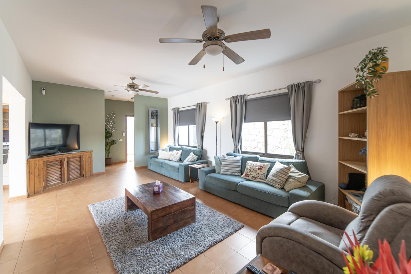 Detached 3 Bedroom Villa with Private Pool, Playa Blanca