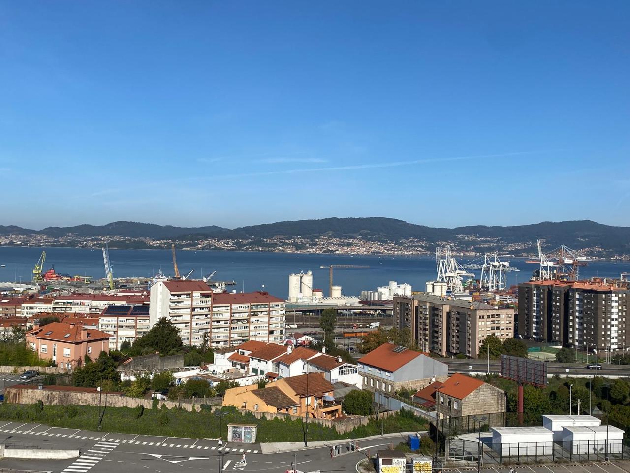 Flat in Rúa Pino, Vigo, Pontevedra of 104 m2