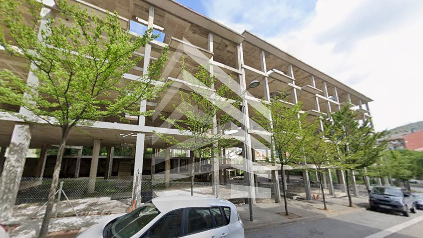 edificio en olot · cami-de-les-bruixes-17800 1502110€
