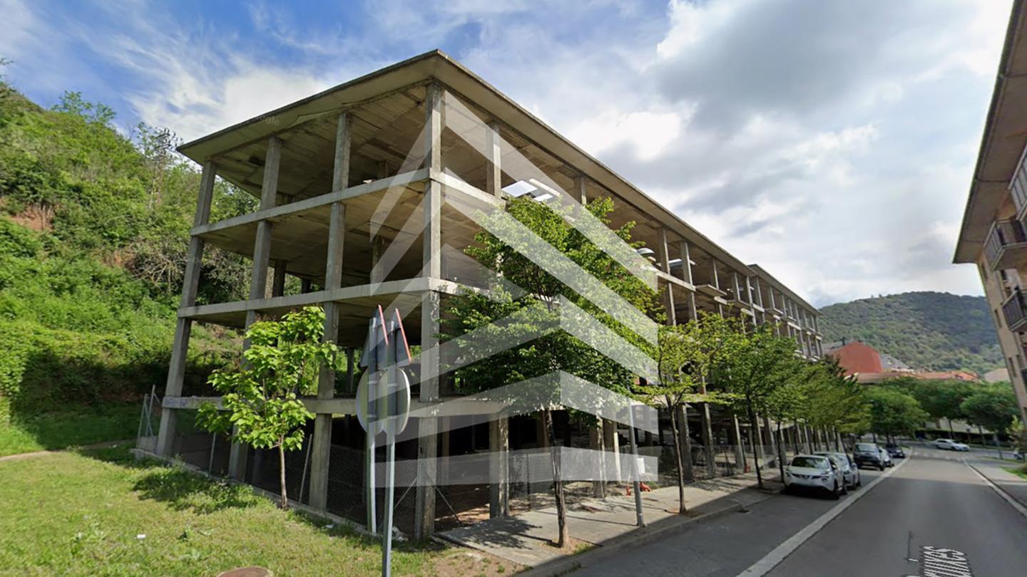 edificio en olot · cami-de-les-bruixes-17800 1502110€