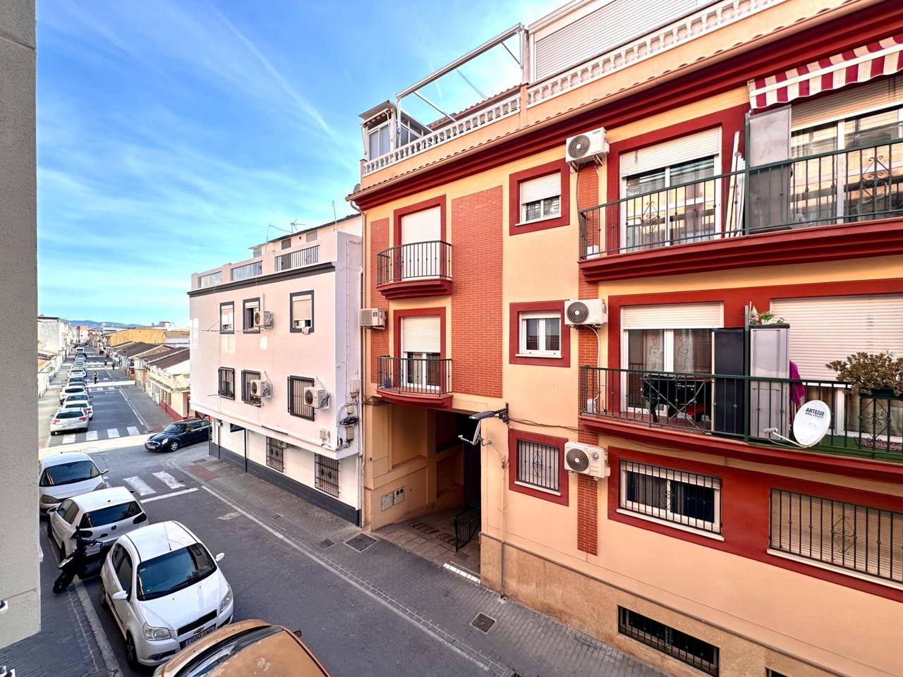 Piso en Calle Venus, Maracena, Granada de 77 m2