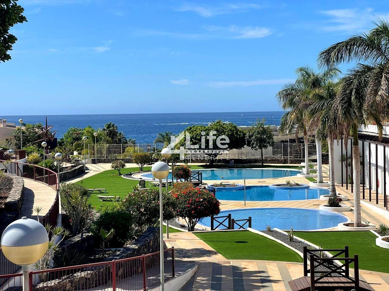 Bungalow en Calle Cornical, Amarilla Golf, Santa Cruz de Tenerife de 100 m2