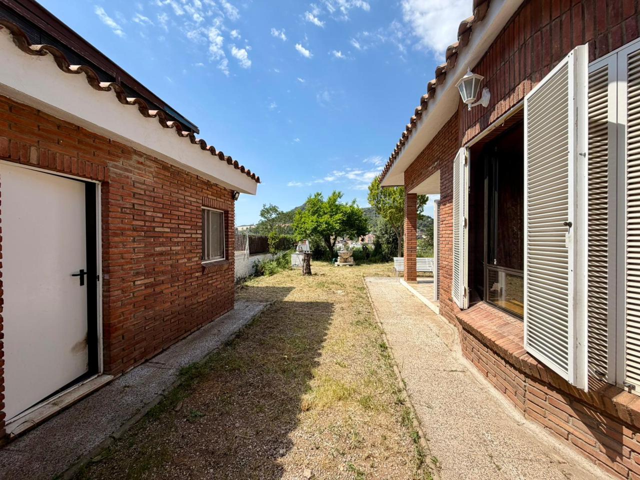 casa--chalet en montcada-i-reixac · reixac---vallensana 850000€