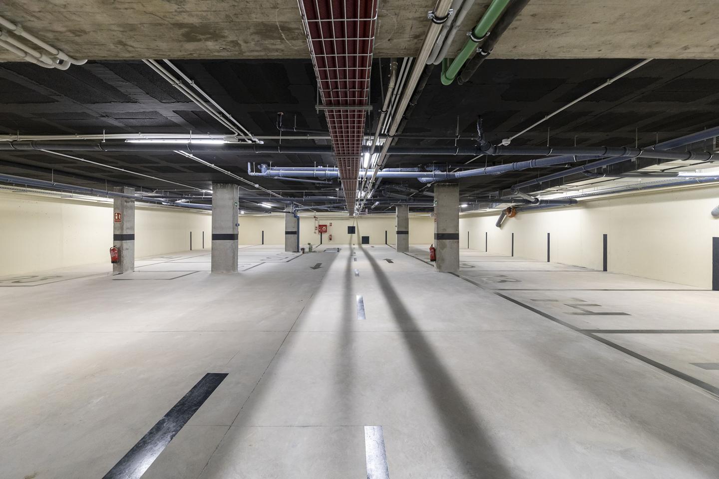 Plaza de parking en Carrer de Sallarès i Marra 12, Sabadell, Barcelona de 13 m2