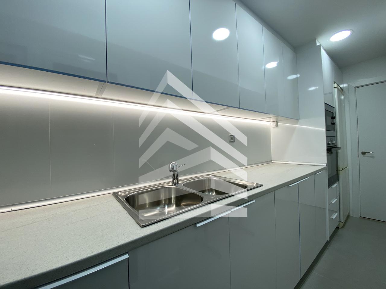 pisos en barcelona · carrer-de-mejia-lequerica-08028 570000€