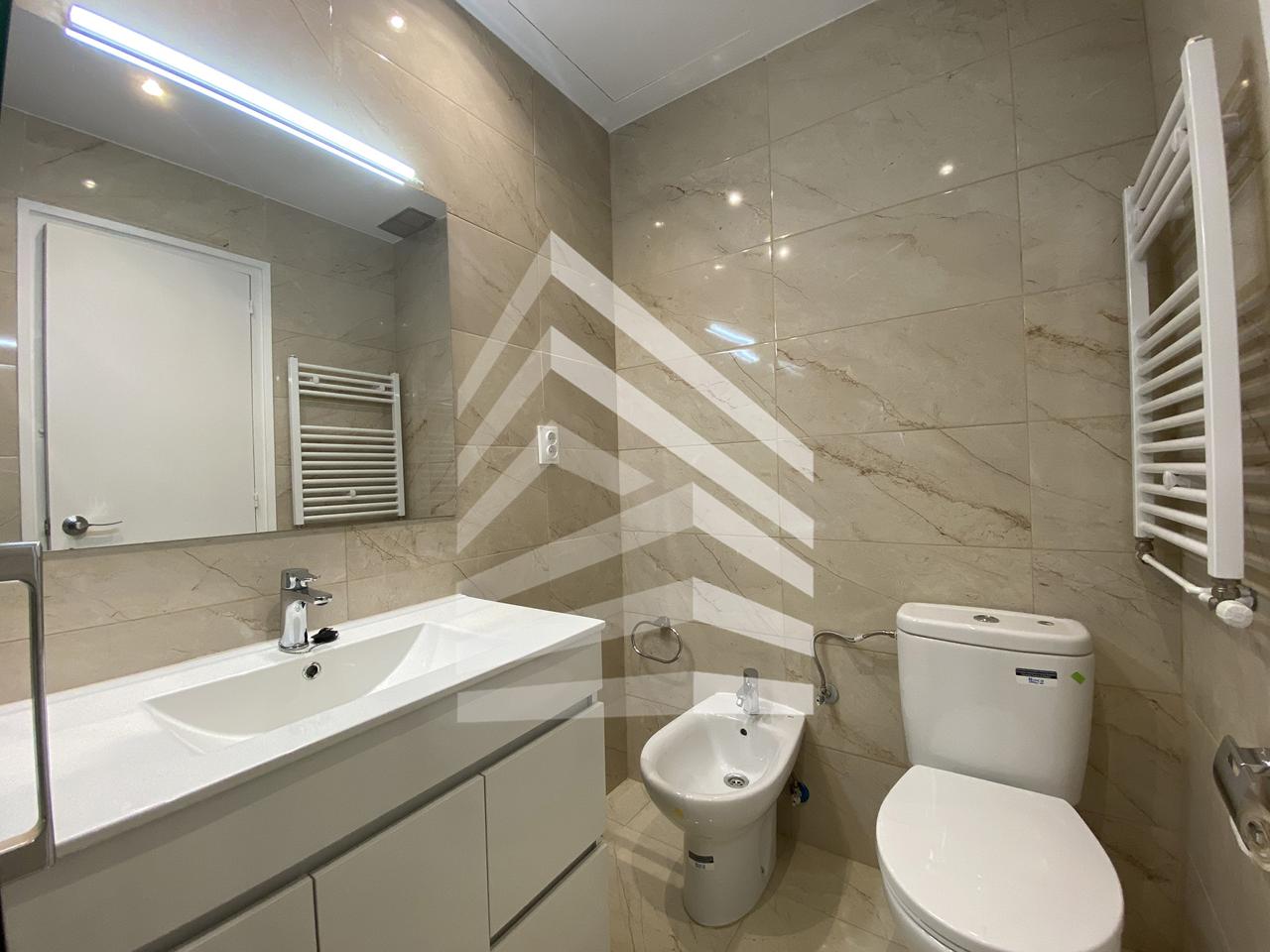 pisos en barcelona · carrer-de-mejia-lequerica-08028 570000€