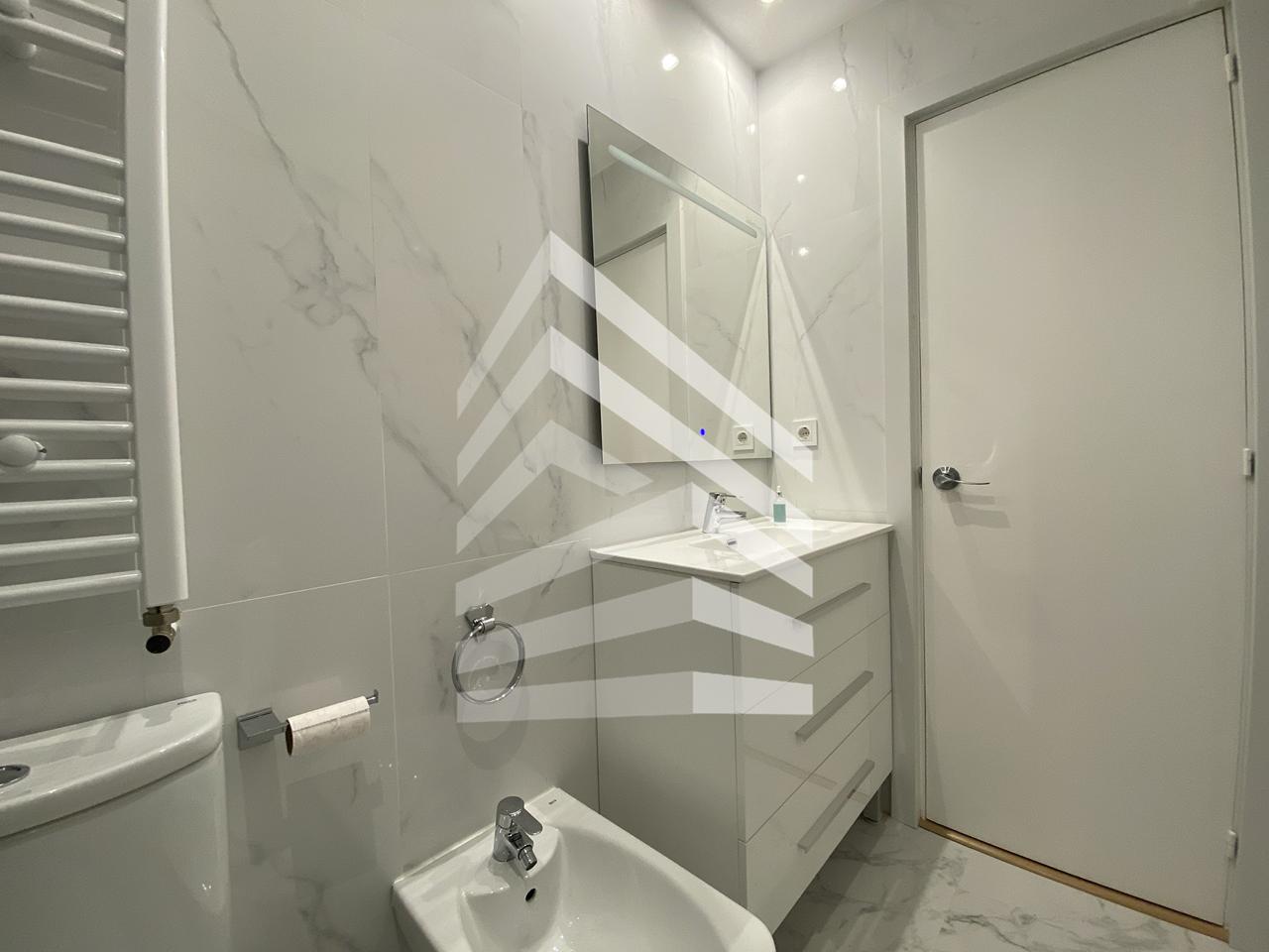 pisos en barcelona · carrer-de-mejia-lequerica-08028 570000€