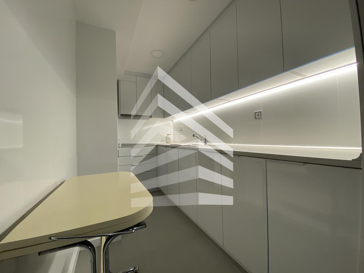 pisos en barcelona · carrer-de-mejia-lequerica-08028 570000€