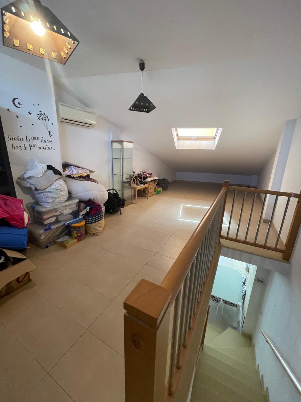 casa--chalet en montcada-i-reixac · font-pudenta 252000€