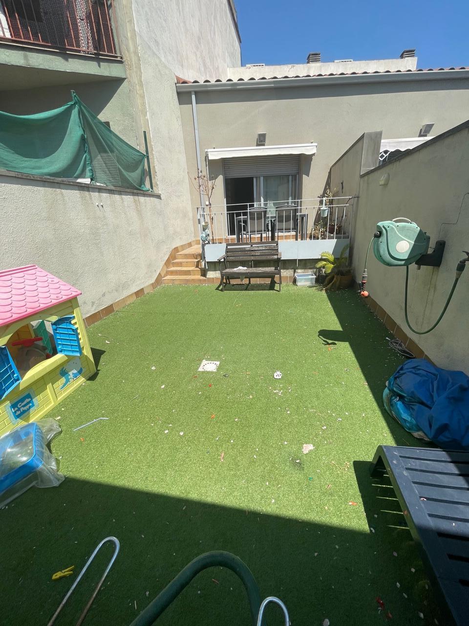casa--chalet en montcada-i-reixac · font-pudenta 252000€