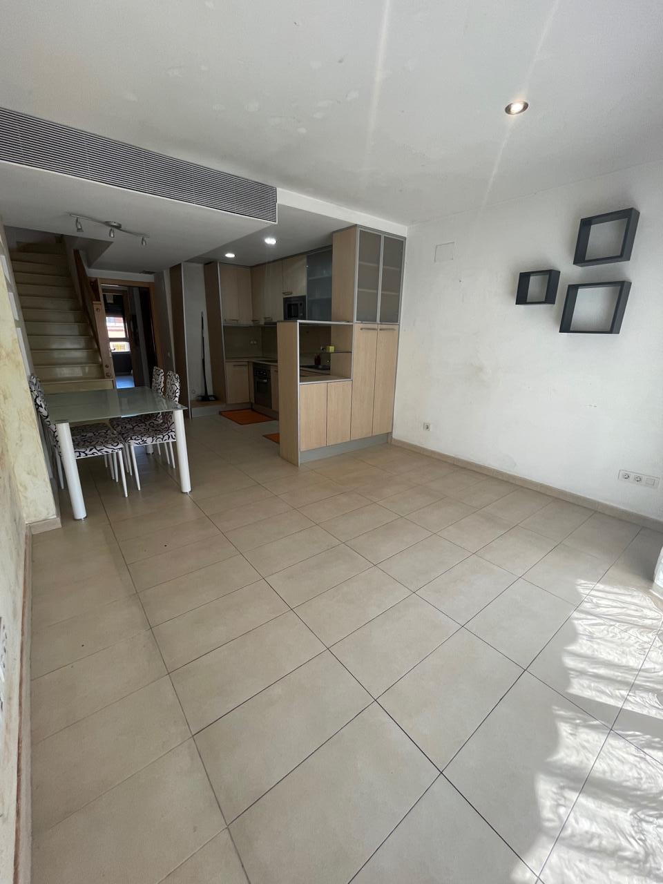 casa--chalet en montcada-i-reixac · font-pudenta 252000€