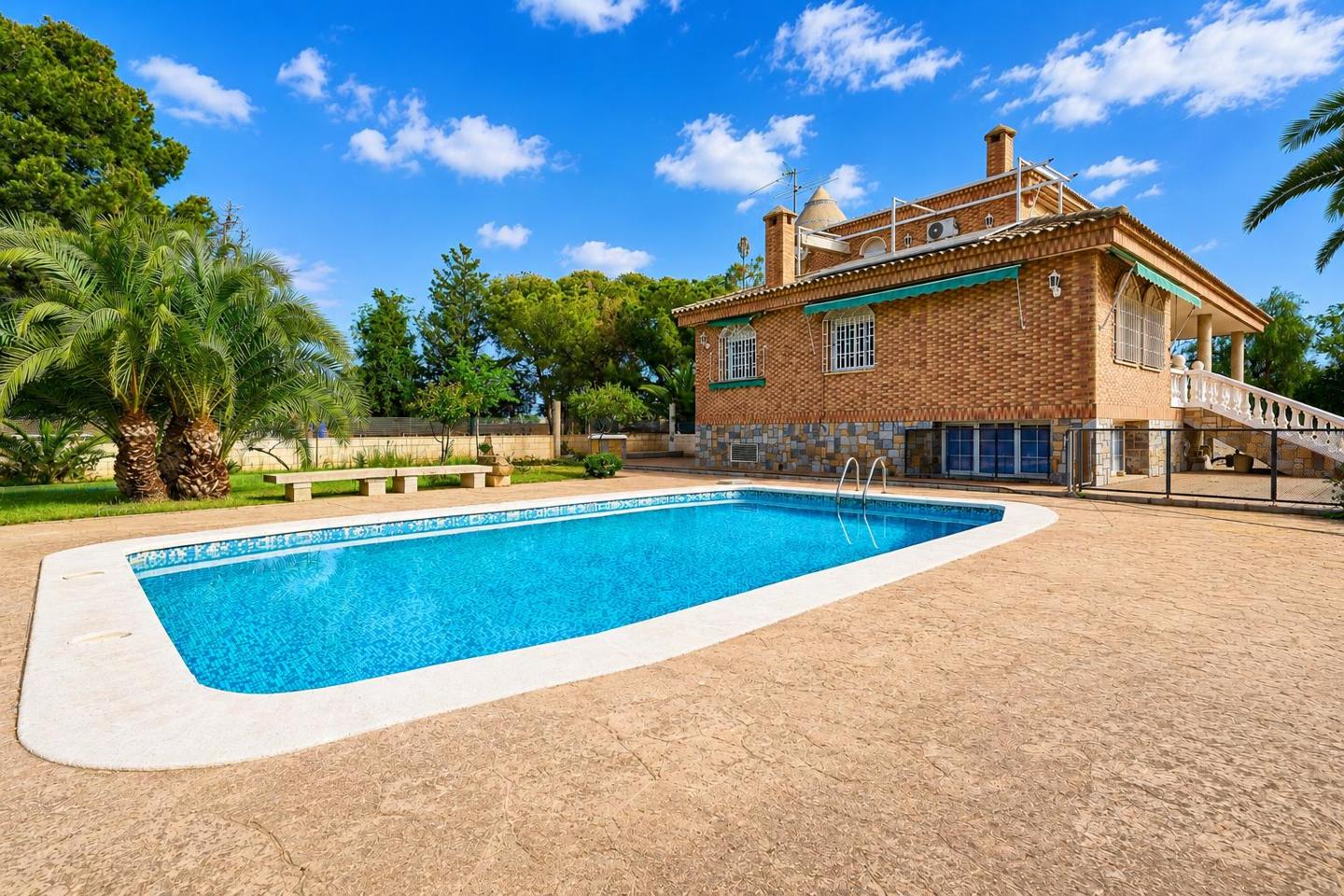 Chalet en venta en Alicante