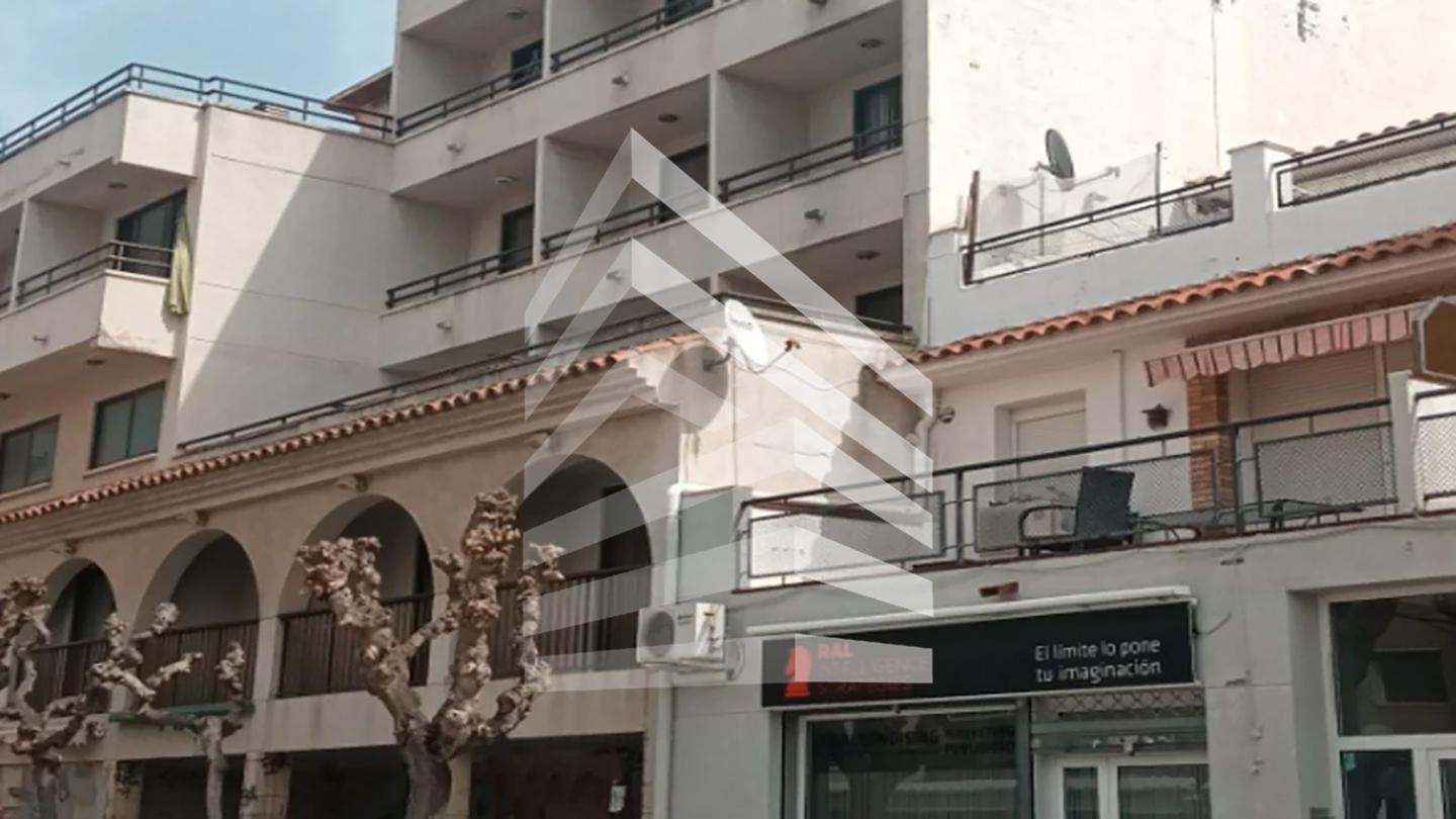 edificio en coma-ruga · carrer-santiago-rusinol-43880 783000€