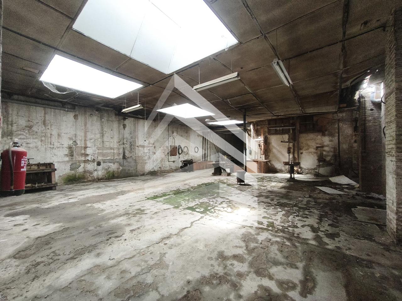 locales-comerciales en tarrega · carrer-d'alonso-martinez-25300 189000€
