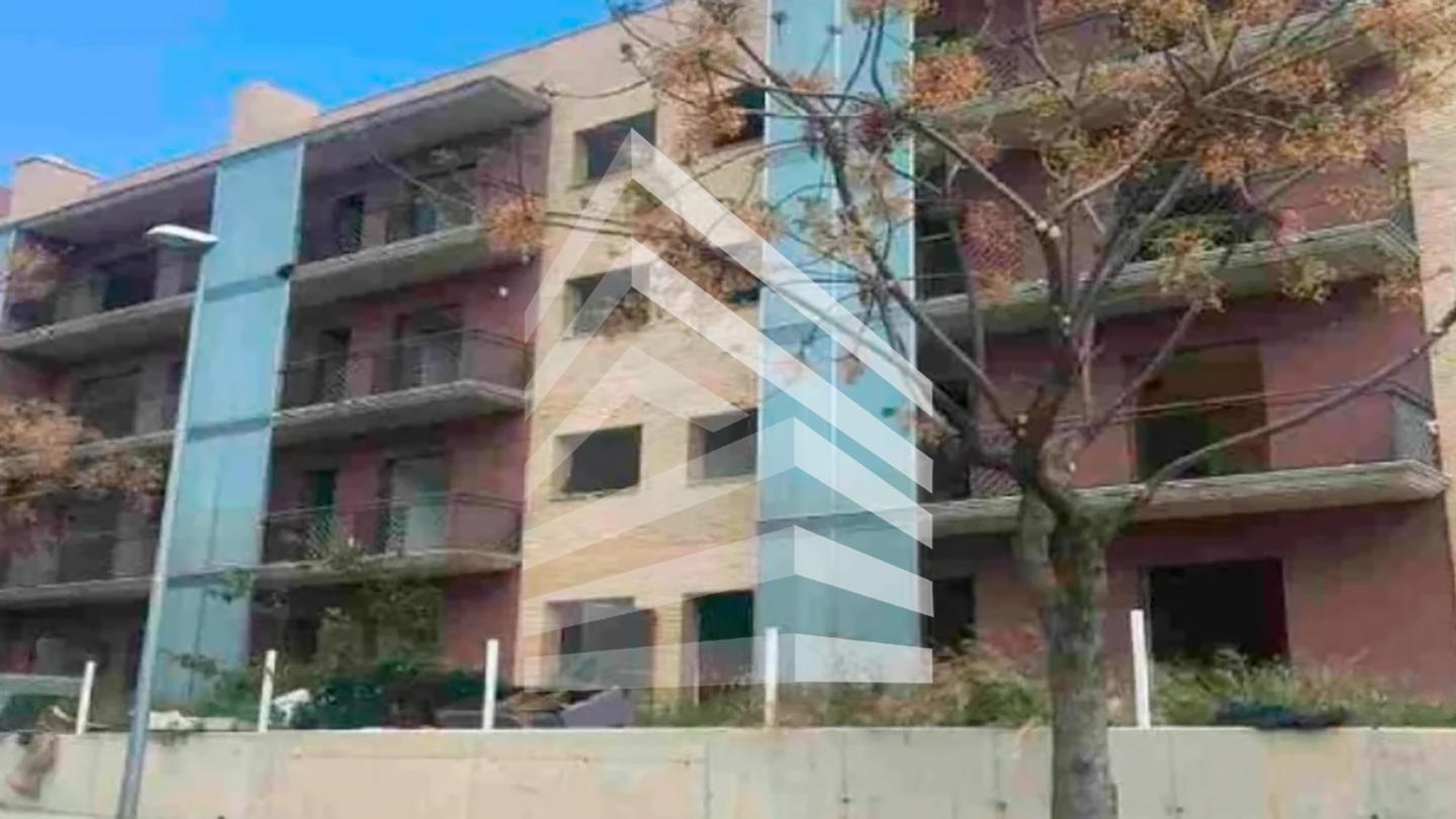 edificio en constanti · carrer-prat-de-la-riba-43120 1315100€