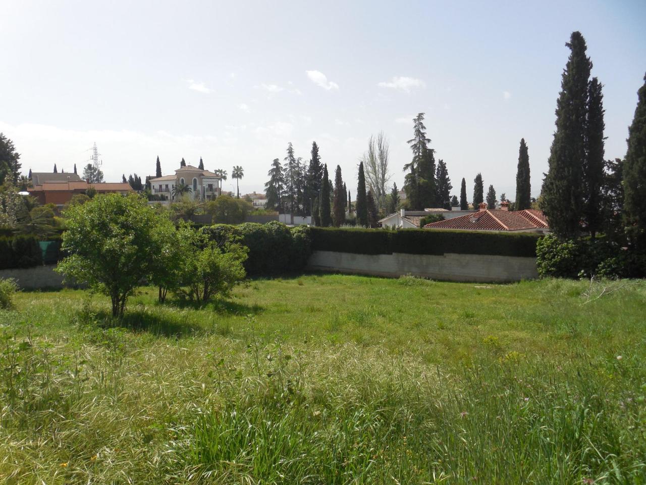 Terreno en Calle Mistral, Albolote, Granada de 1500 m2