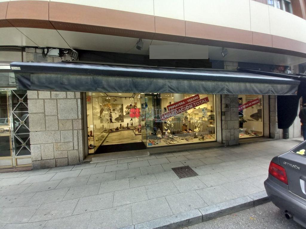 Local en República Arxentina, Santiago de compostela, A Coruña de 172 m2