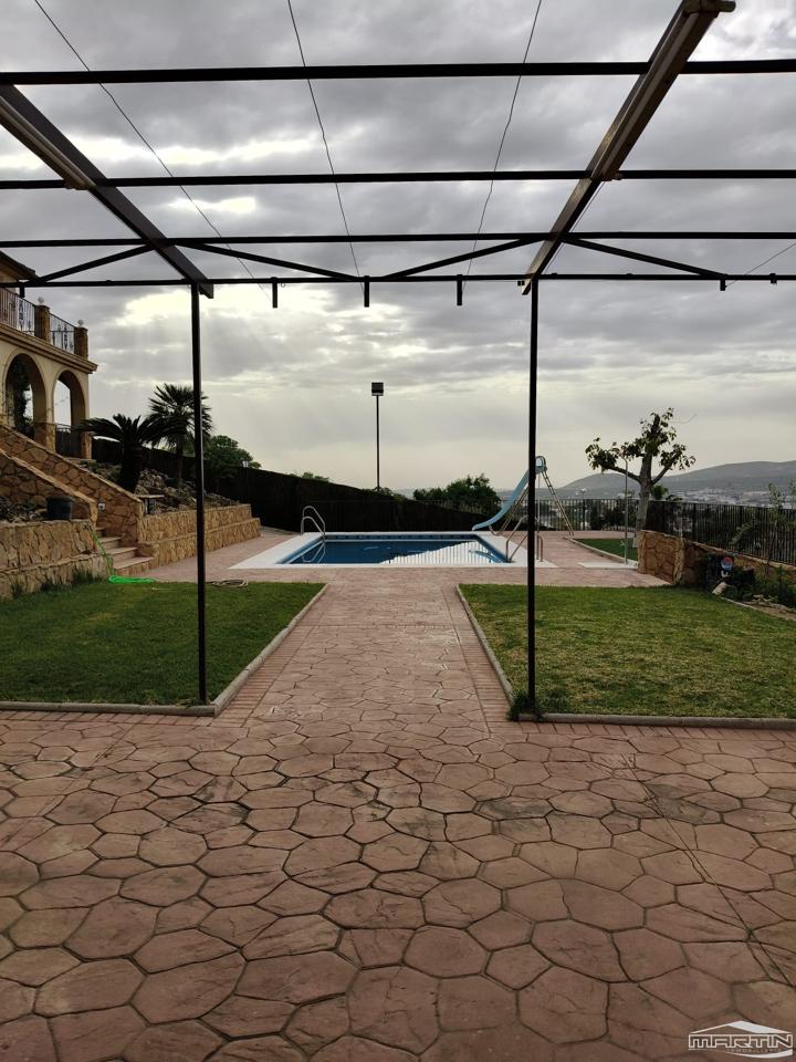 Casa / chalet en Camino de los Poleares, Lucena, Córdoba de 184 m2