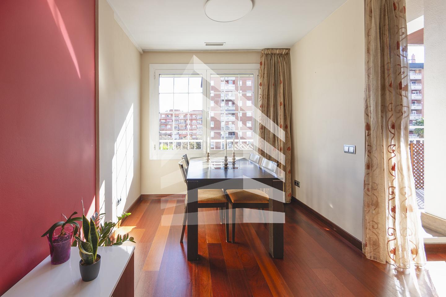 pisos en barcelona · les-corts 620000€