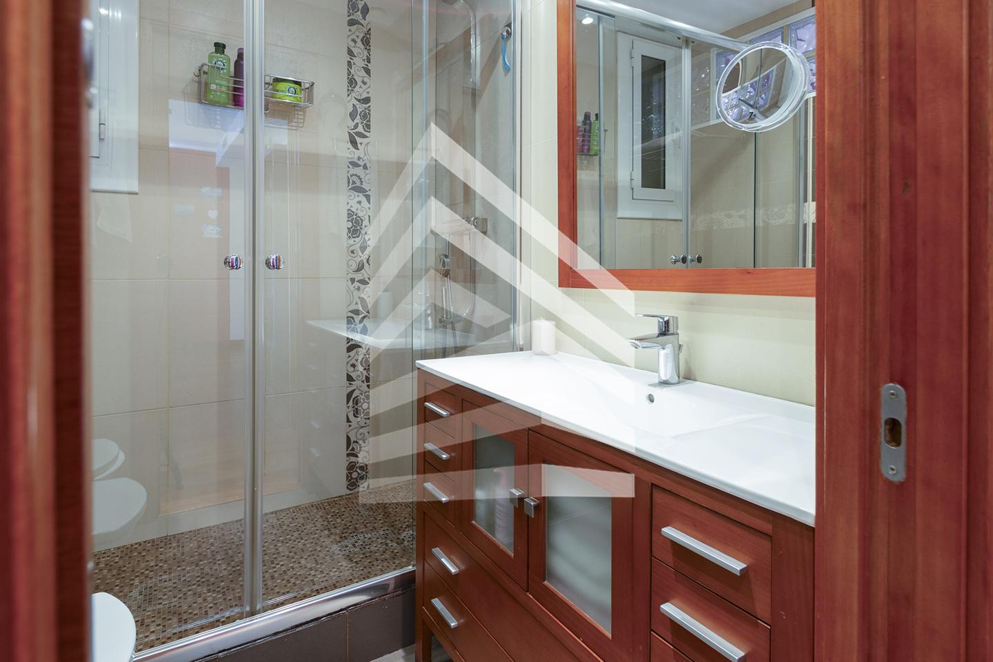 pisos en barcelona · les-corts 620000€