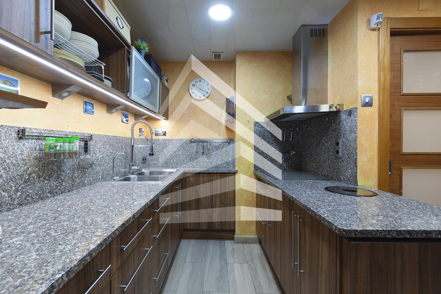 pisos en barcelona · les-corts 620000€