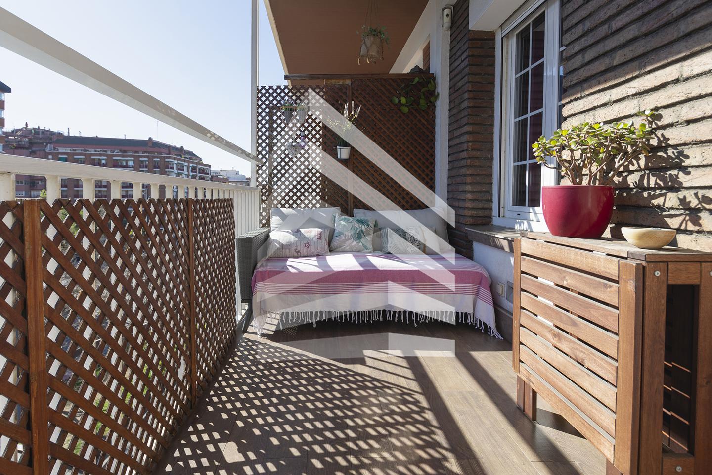 pisos en barcelona · les-corts 620000€