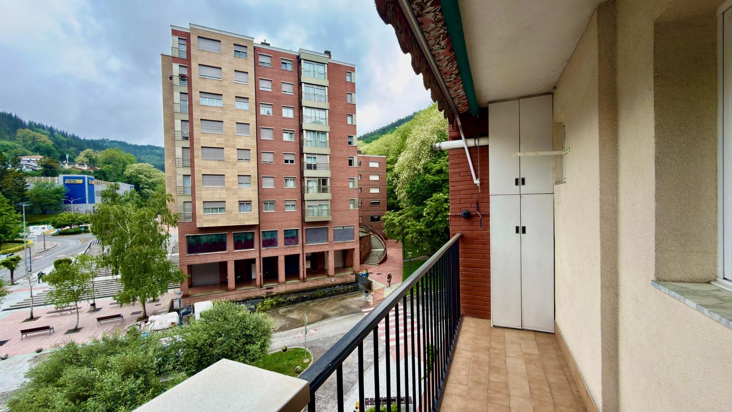 piso en ermua · san-pelayo-kalea-48260 179900€