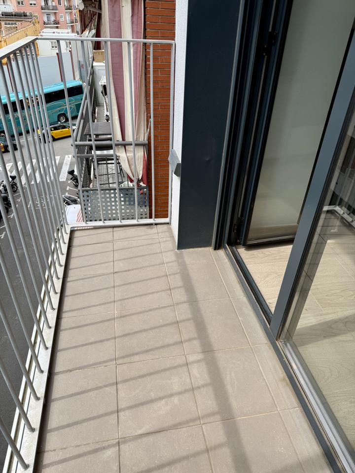pisos en barcelona · carrer-de-vallseca-08024 330000€