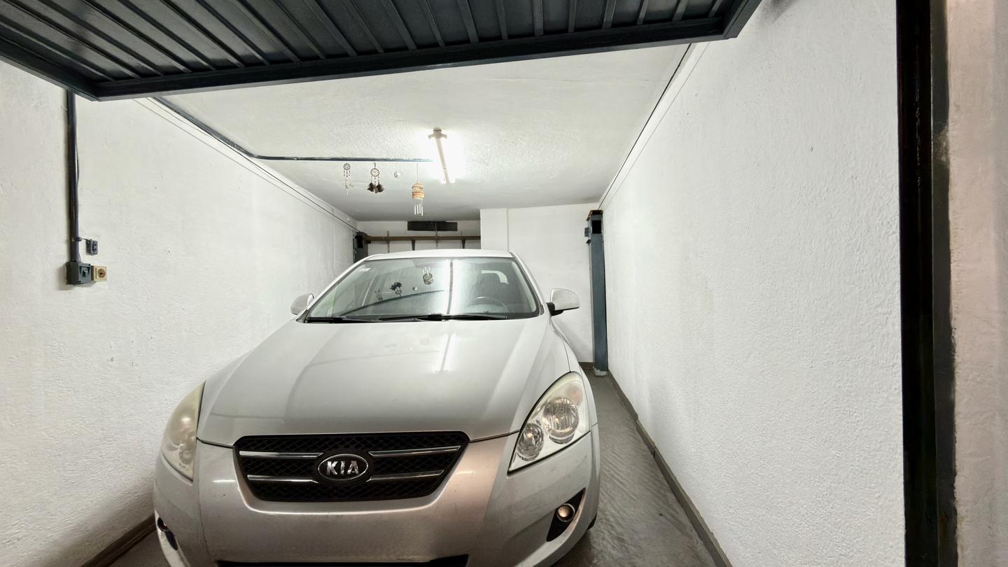plaza-de-parking en eibar · asua-erreka-kalea-20600 24900€