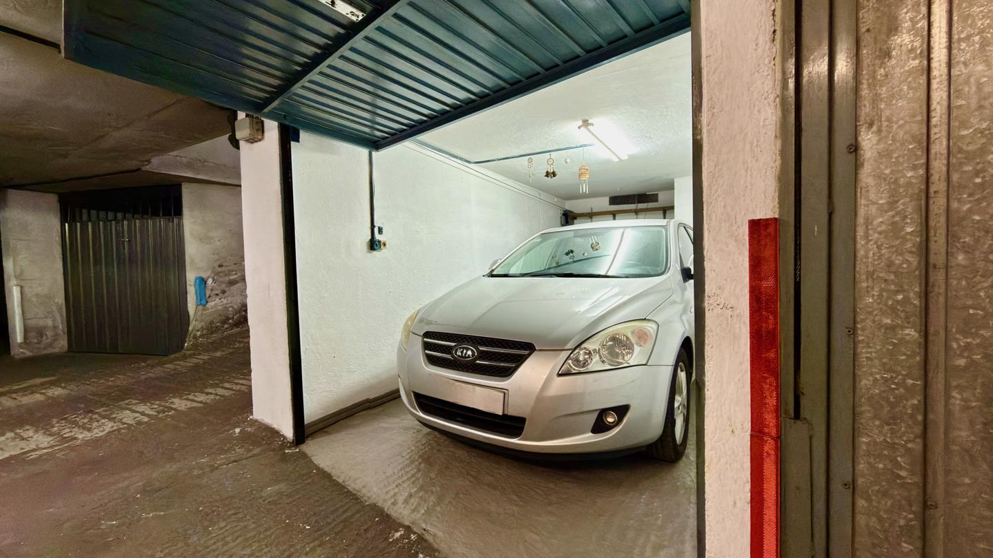 plaza-de-parking en eibar · asua-erreka-kalea-20600 24900€