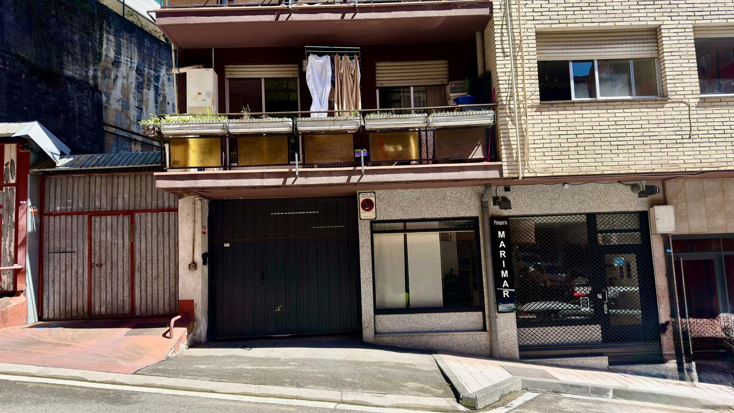 plaza-de-parking en eibar · asua-erreka-kalea-20600 24900€