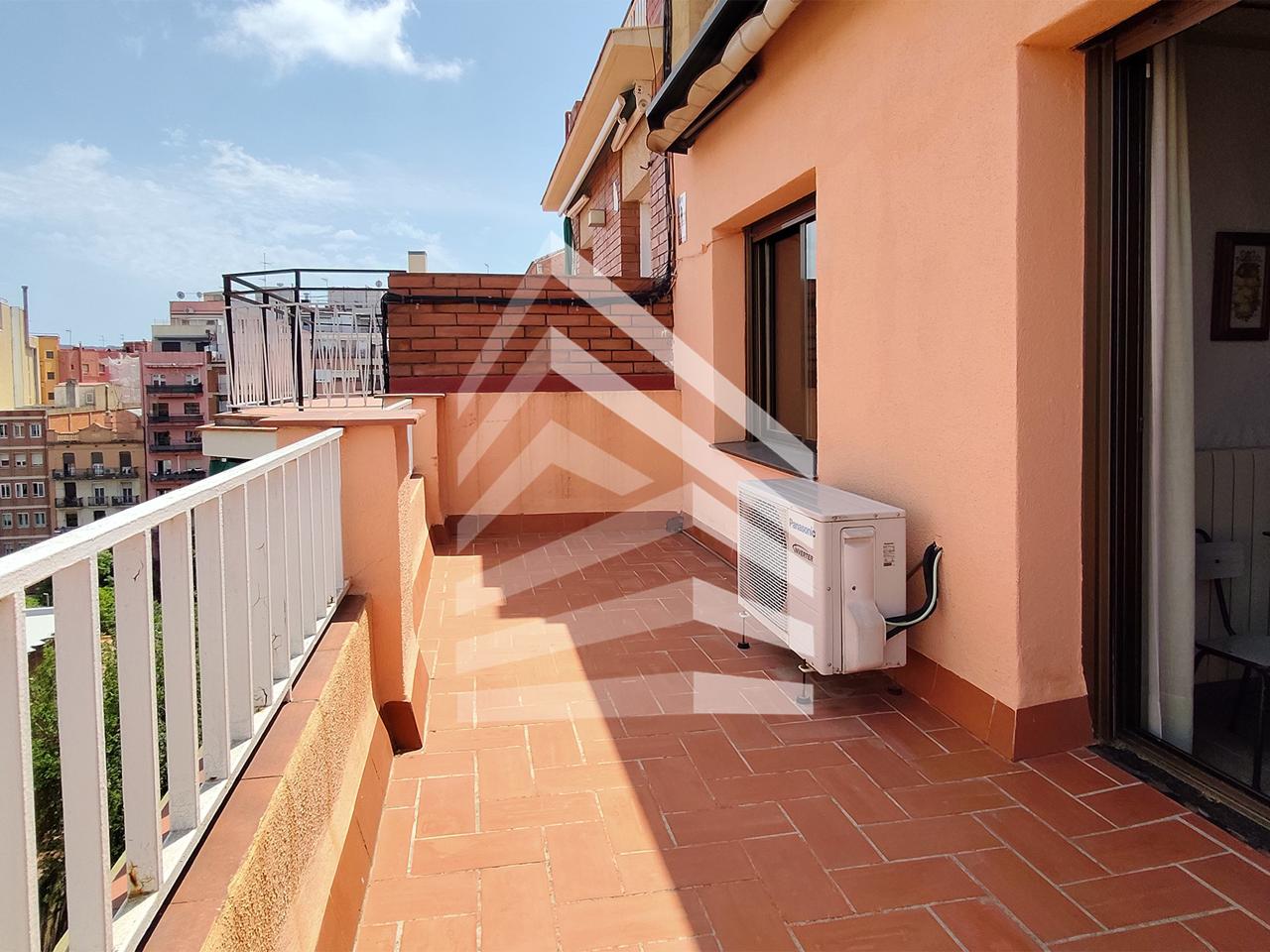 atico en barcelona · carrer-del-comandant-benitez-08028 420000€