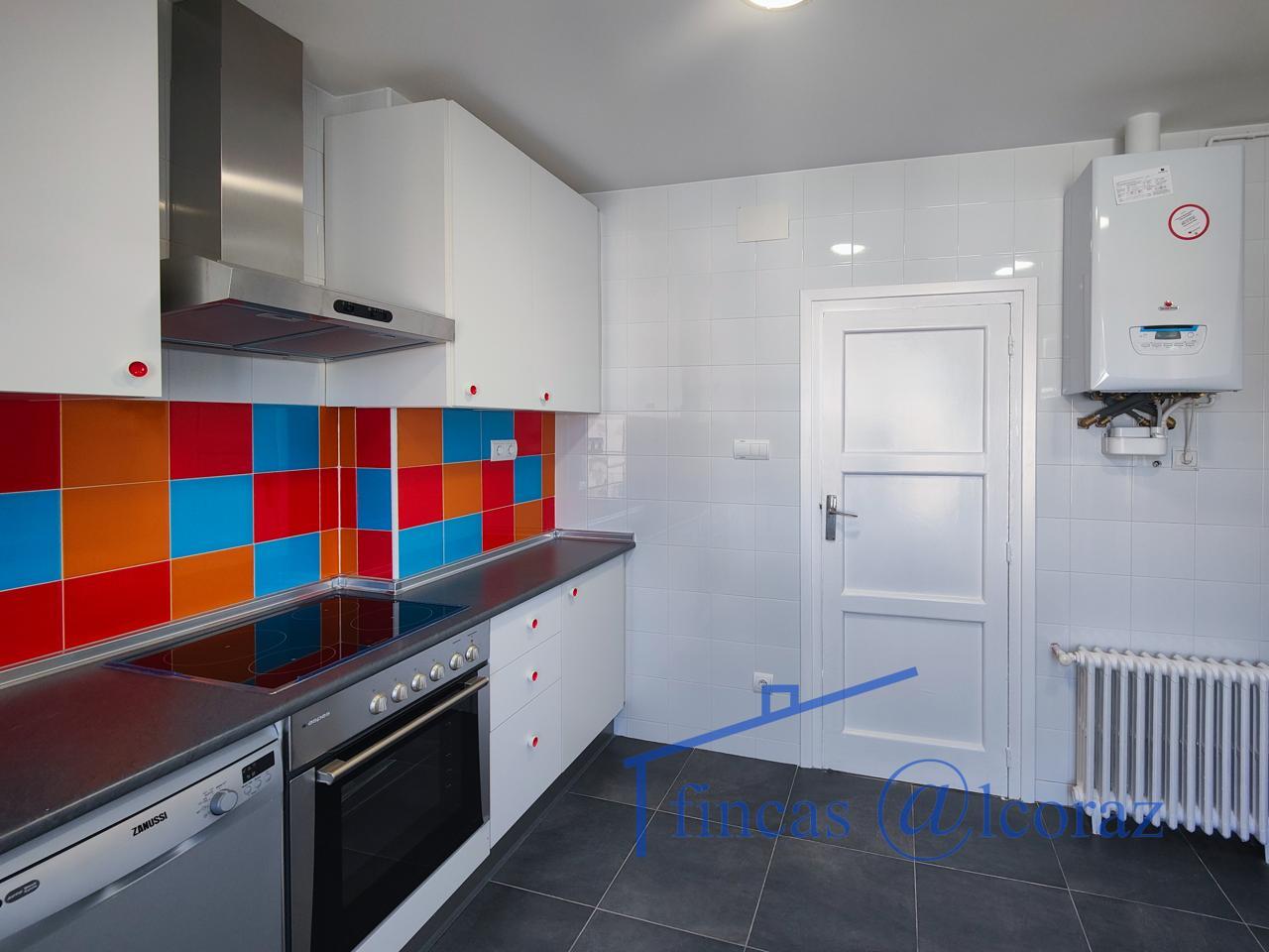 Piso en Calle Felipe Coscolla, Huesca, Huesca de 85 m2