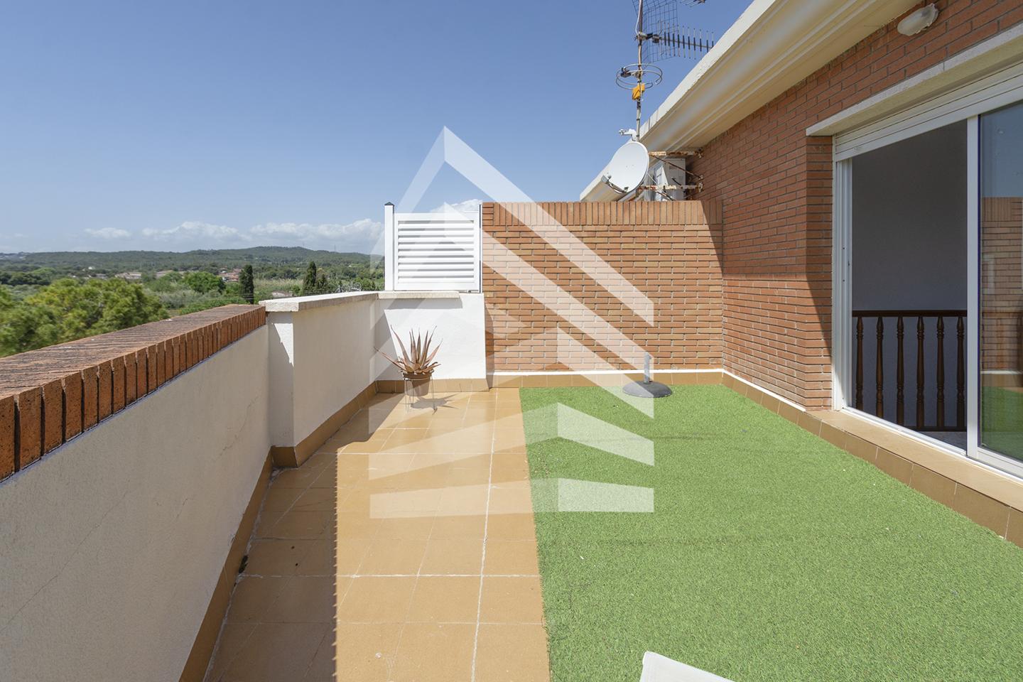 villas en cubelles · pla-de-sant-pere-les-salines 450000€
