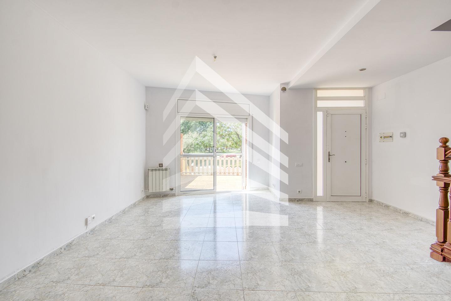 villas en cubelles · pla-de-sant-pere-les-salines 450000€