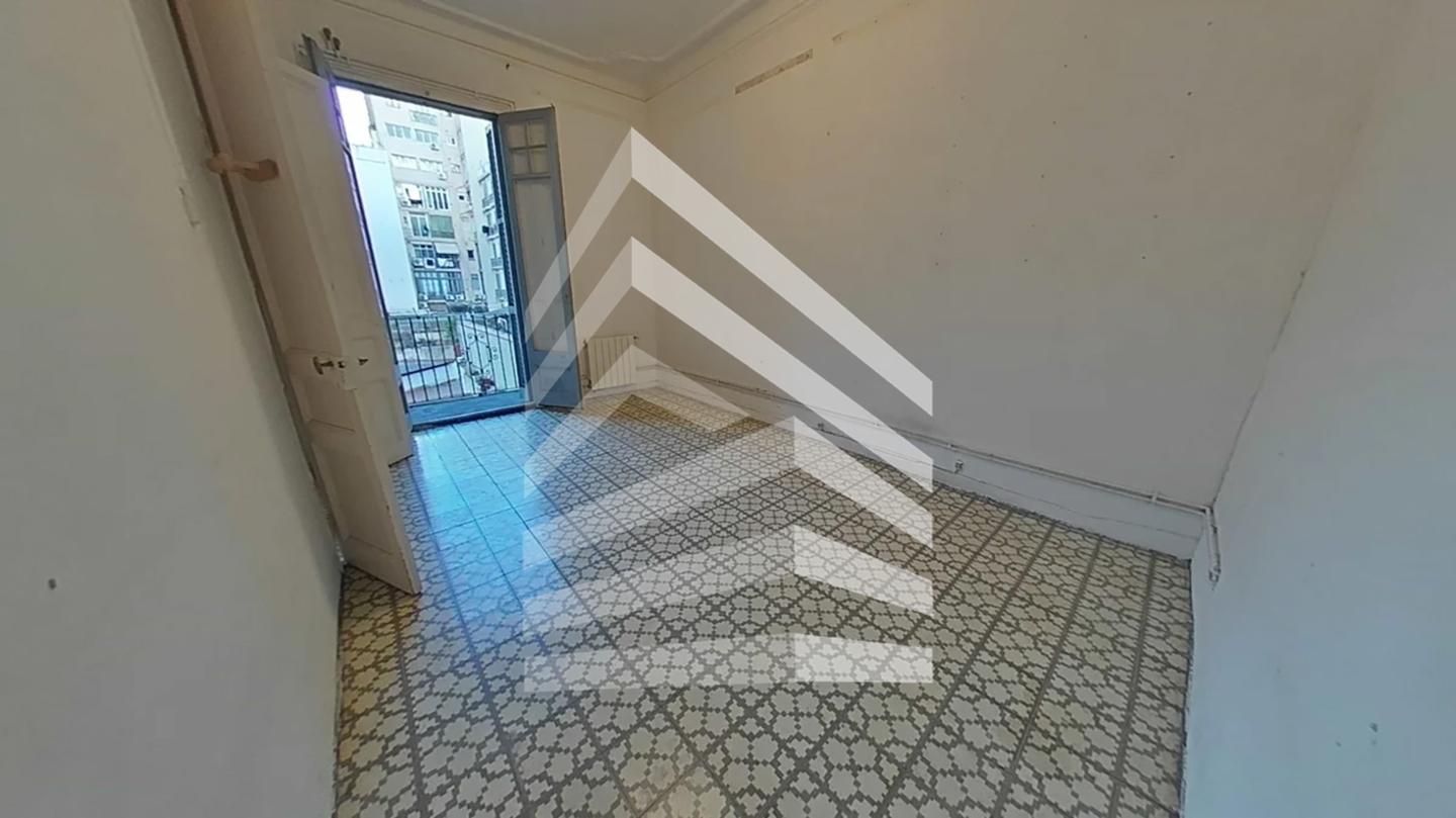 pisos en barcelona · carrer-de-bailen-08010 950000€