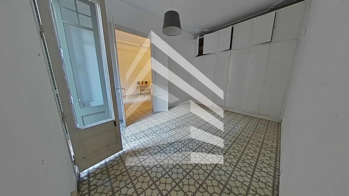 pisos en barcelona · carrer-de-bailen-08010 950000€