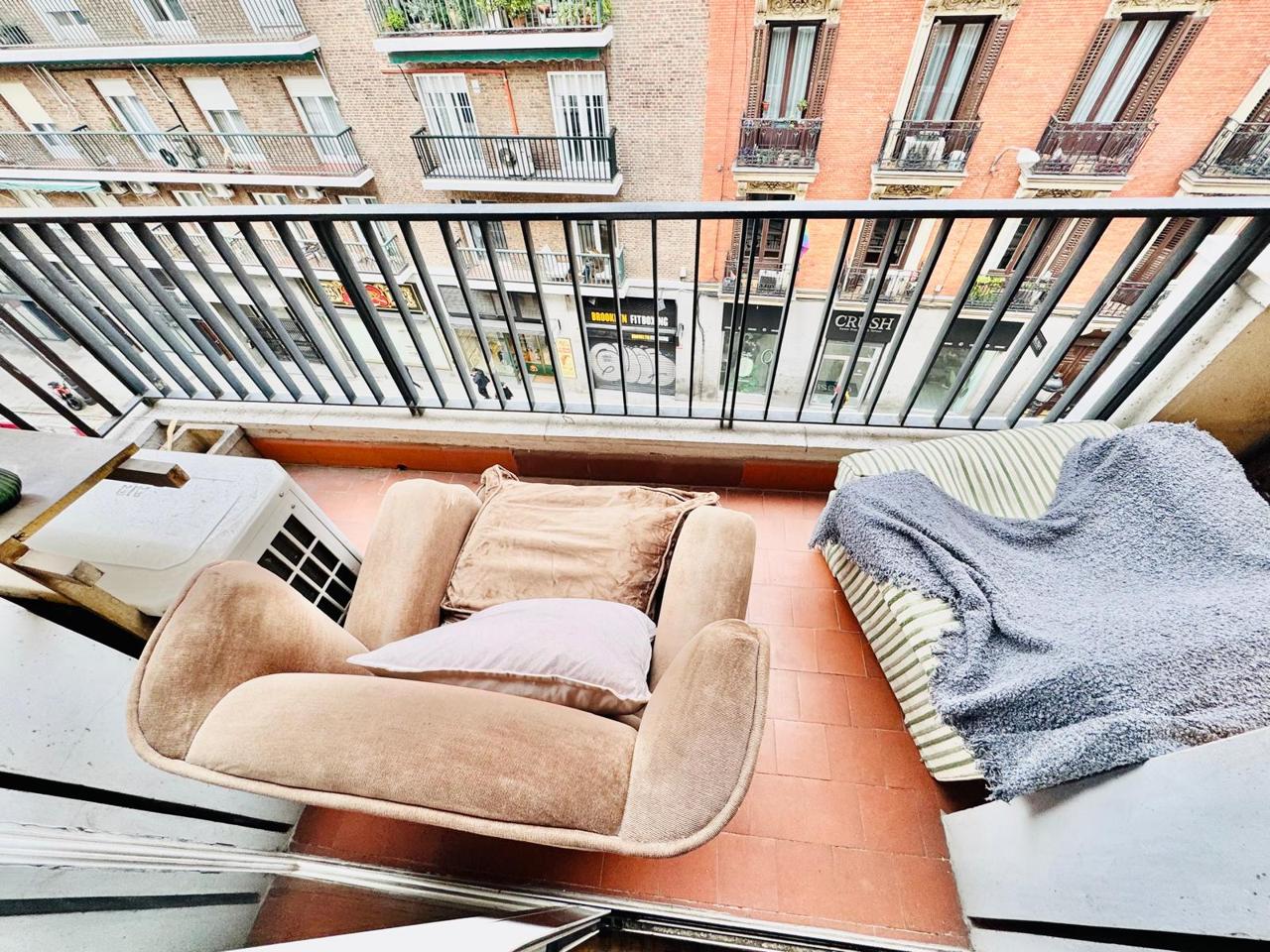 Piso · Madrid · 6 hab.