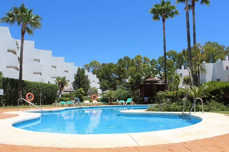 foto de PISO EN URB. GUADALMINA BAJA, MARBELLA, MALAGA