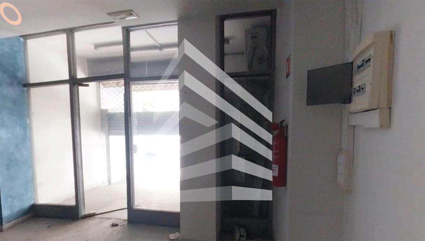 locales-comerciales en terrassa · carrer-nou-de-sant-pere-08221 112000€
