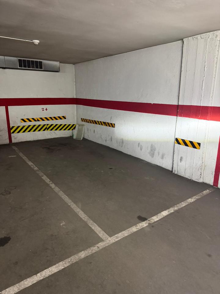 plaza-de-parking en barcelona · la-prosperitat 20000€