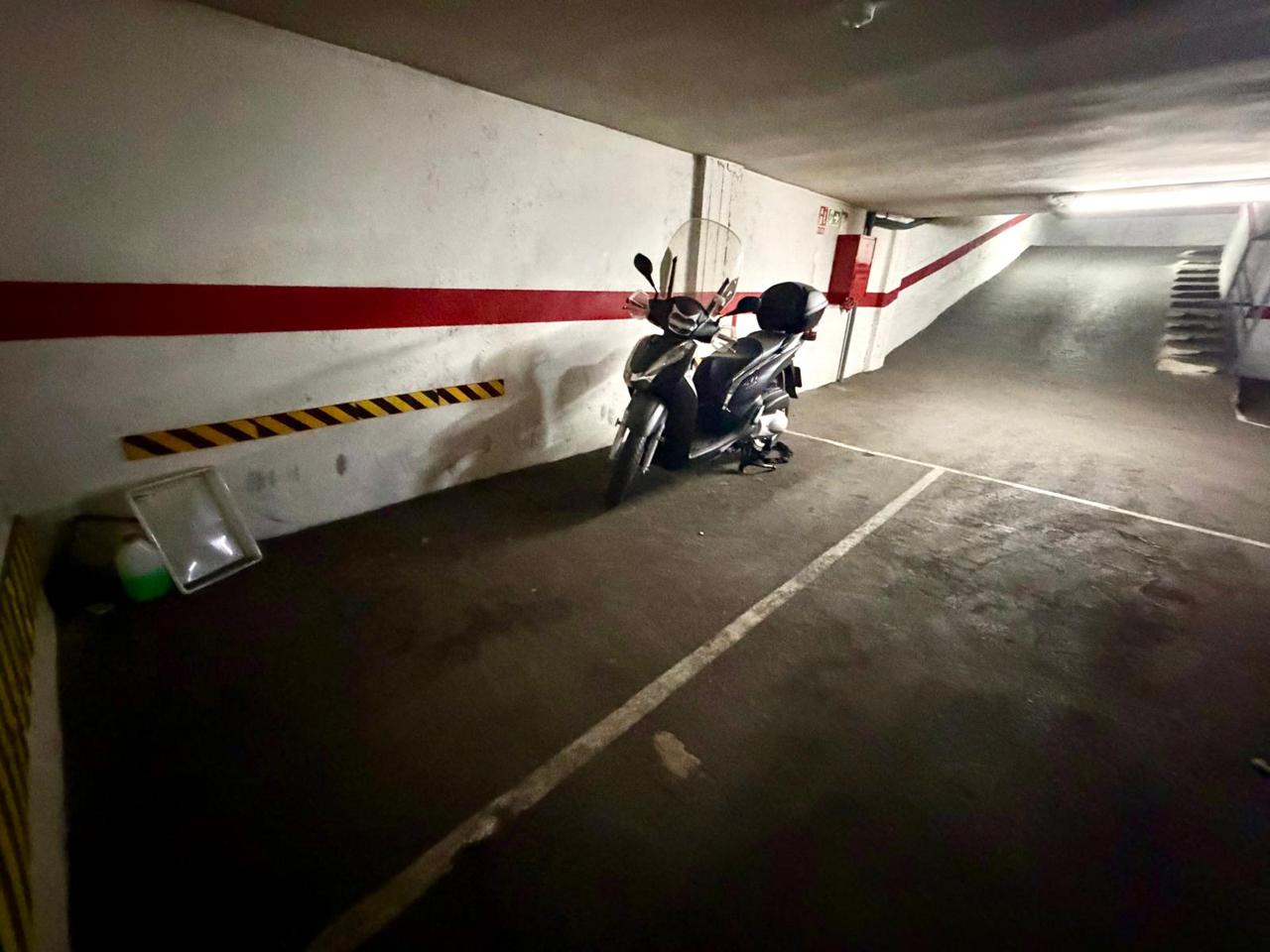 plaza-de-parking en barcelona · la-prosperitat 20000€