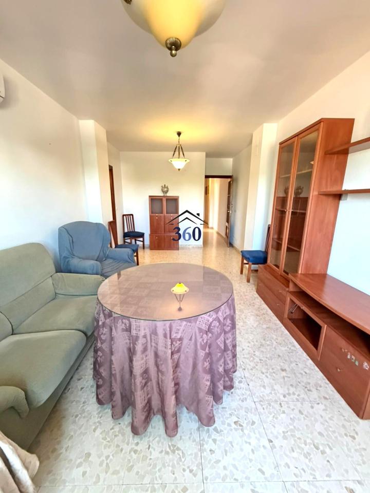 Piso en Calle Vicente Aleixandre, Almendralejo, Badajoz de 90 m2