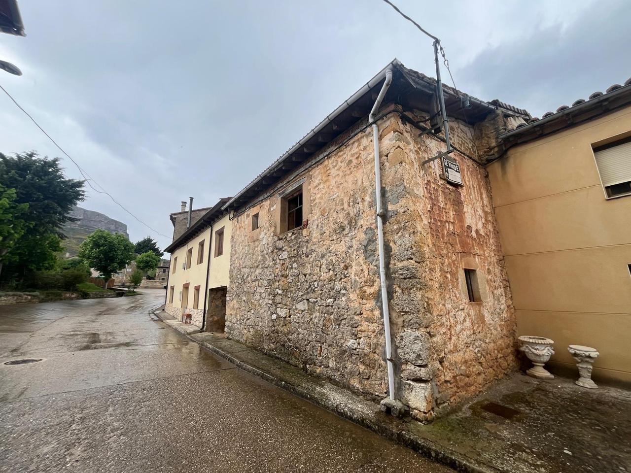 Casa rústica en Calle Real, Villamartín de Villadiego, Burgos de 200 m2