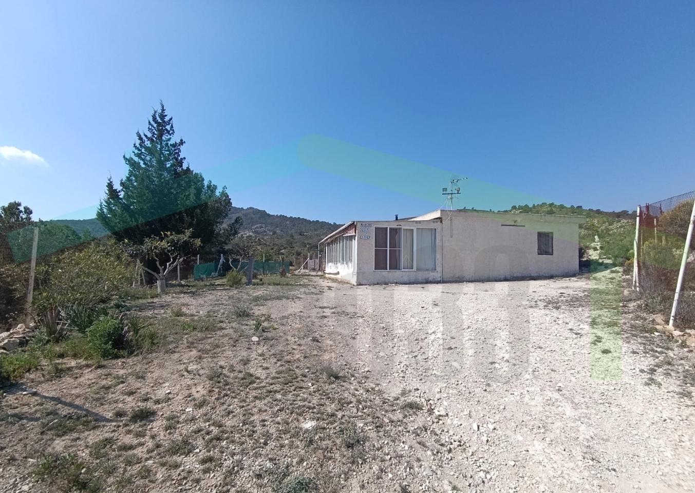 Casa rústica en Partida Famasai, Relleu, Alicante de 87 m2